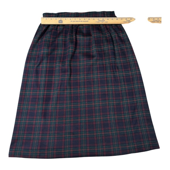 Vintage Plaid Skirt – Size 18 – Made in USA – Dark Academia Preppy Classic - Picture 3 of 6